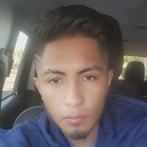 Meet your Posher, Carlos